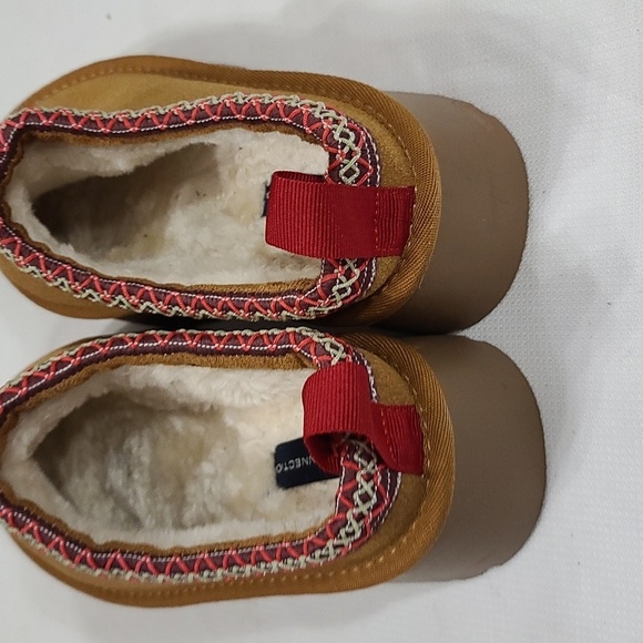 French Connection Womens Chunky Slippers Indoor/Outdoor Faux Fur Sz 7/8 EUC - Picture 6 of 11
